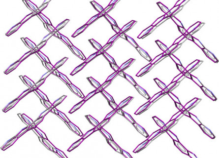 Overlay of the predicted global minimum crystal structure (purple) with the experimentally determined crystal structure for molecule 1. Hydrogen atoms are hidden.